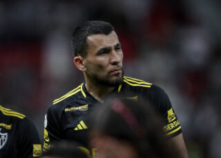 Atuando, na saída de três, como zagueiro pelo lado esquerdo, Júnior Alonso teve, em muitos momentos, liberdade para atacar, e marcou o gol do Galo contra o Juventude. (Pedro Souza/Atlético)
