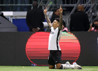 Botafogo e Palmeiras fizeram, com folga, o jogo do ano no futebol brasileiro. Uma epopeia nuançada que nos remete ao melhor da arte, da filosofia... Foto: Vítor Silva/Botafogo