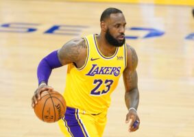 LeBron James, maior pontuador da história da NBA, será uma das maiores estrelas dos jogos de Paris.