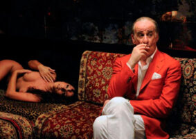 Basicamente todo mundo na mídia precisa assistir à pérola "A Grande Beleza", de Paolo Sorrentino. Quanto mau gosto, quanto populismo, quanto pachequismo barato espalhados pela cobertura dos Jogos por aí...