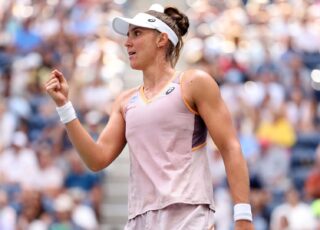 Bia Haddad Maia venceu, nas oitavas de final do US Open, Caroline Wozniacki, ex-número 1 do mundo.