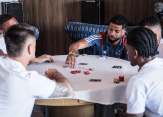 Em função de erro crasso advindo na gestão Ronaldo, o Cruzeiro foi obrigado a viajar para Cariacica para enfrentar o Fortaleza hoje, pelo Brasileirão.