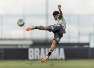 Com o desfalque de Arana, que serve a seleção brasileira em mais uma data FIFA, Rubens deve voltar a ser titular, hoje, na partida contra o Flamengo.